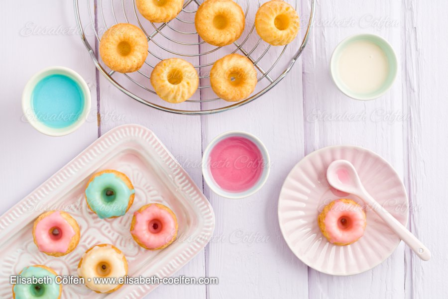 Mini bundt cakes