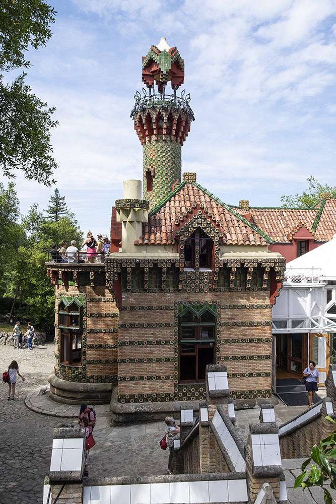 El Capricho de Gaudí by Ana V. on 500px.com
