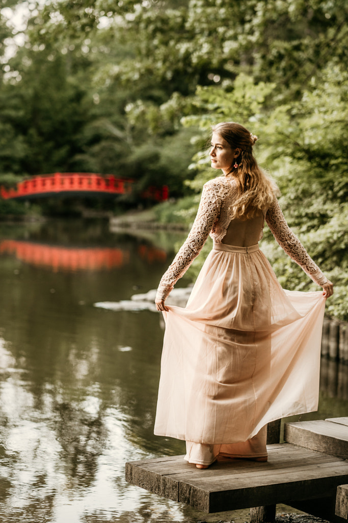 Caucasian American Woman for Bridal Shoot by Jason Hampden on 500px.com