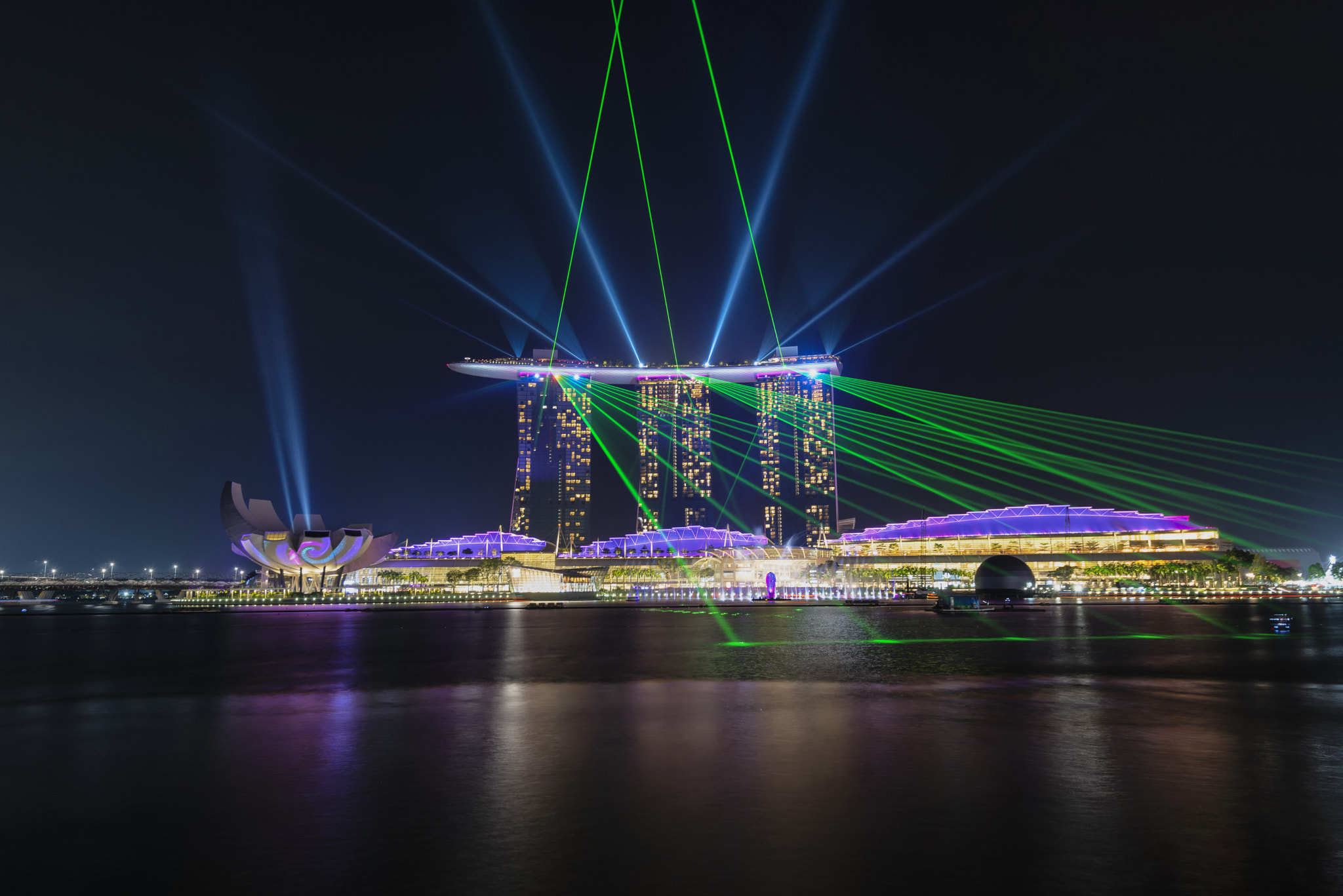 Laser show on Singapore Skyline at night