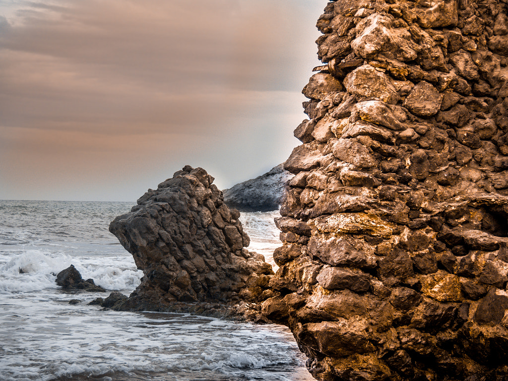 El mar siempre gana by Javier Pascual on 500px.com