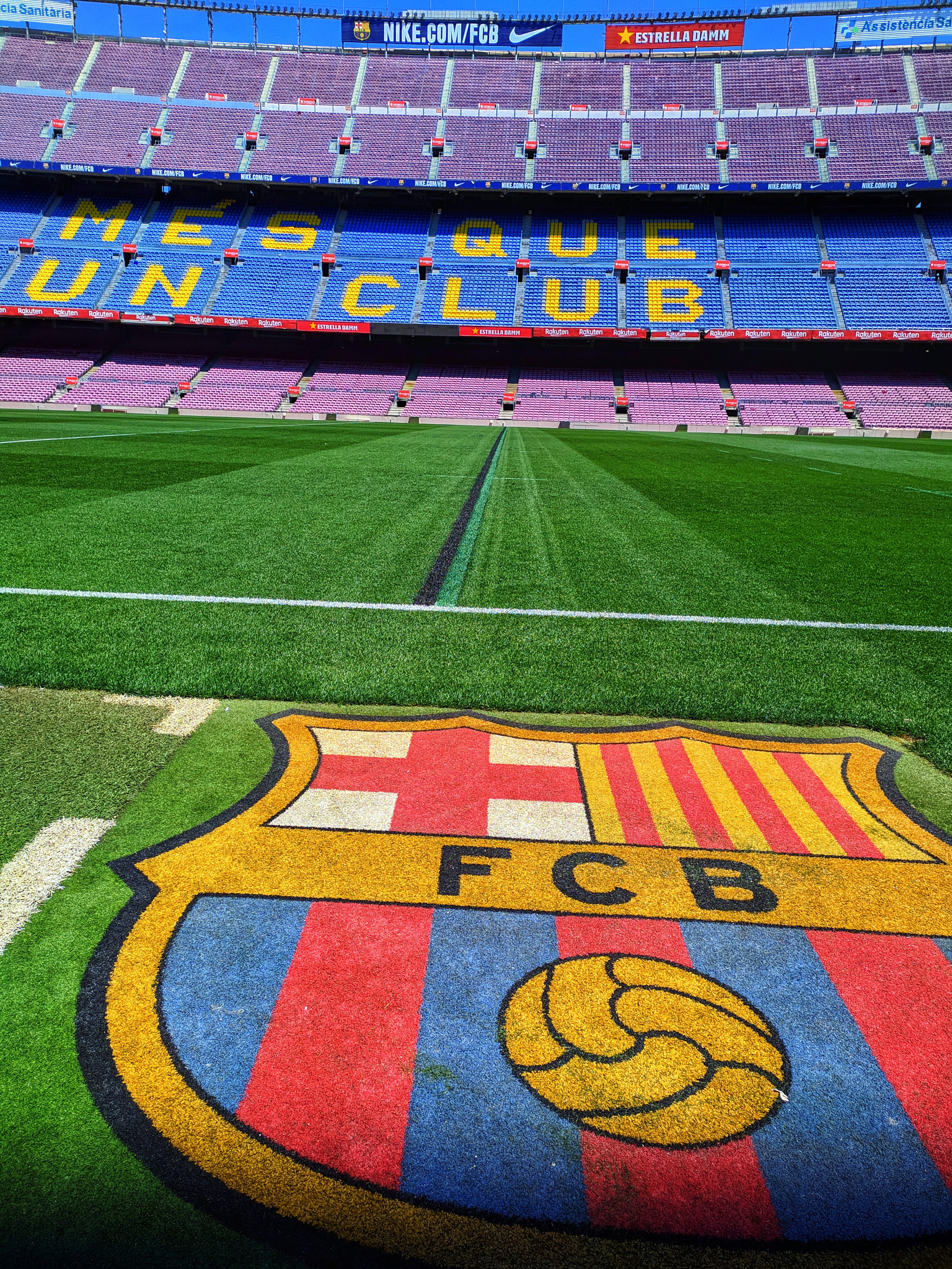 Camp Nou, Barcelona Shield