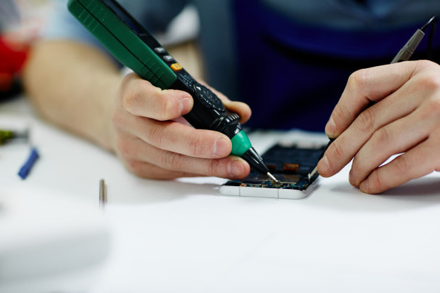 Instant phone Repair Services at DPR Fix in Canada