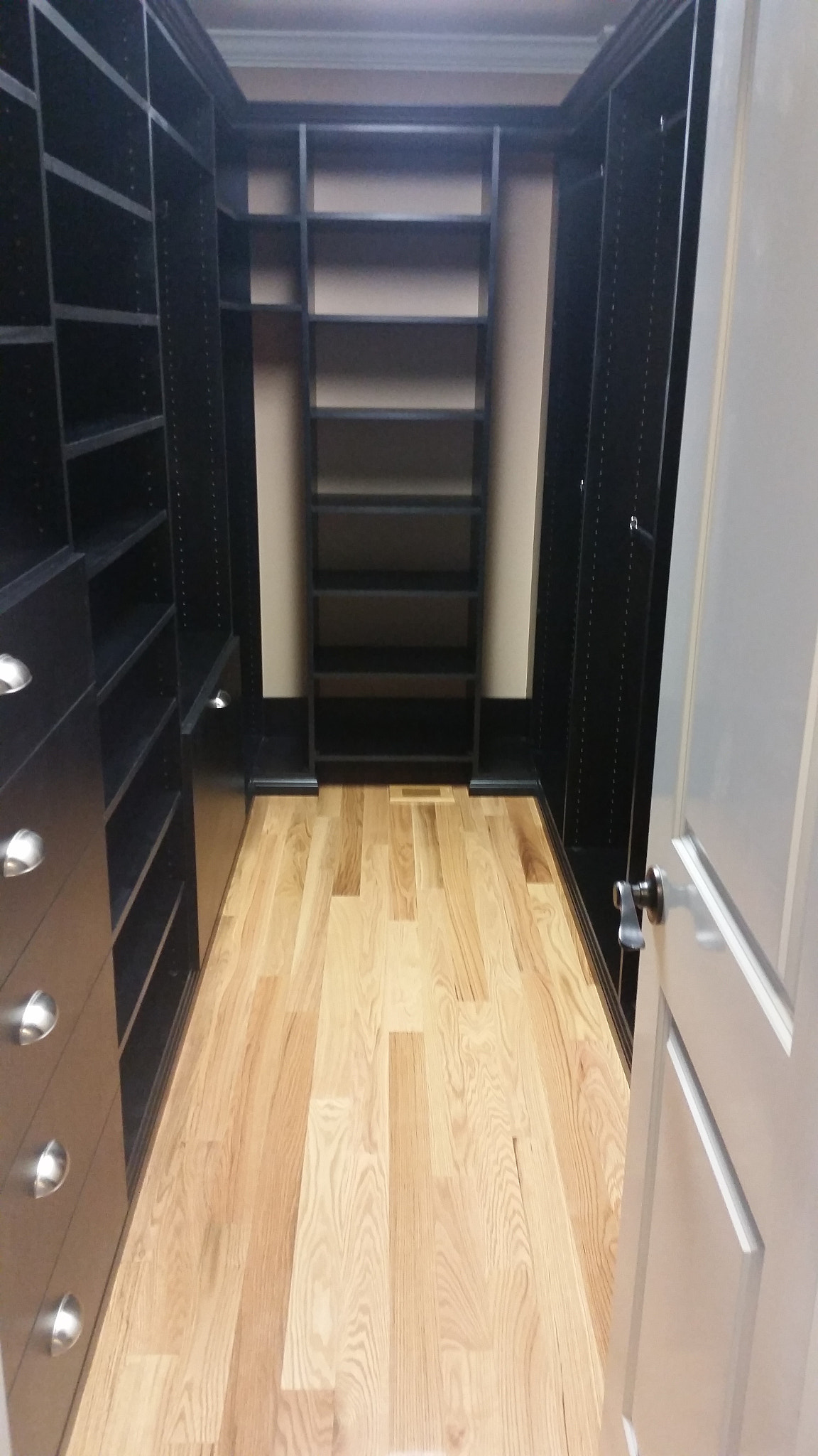 Chattanooga Custom Walk-In Closets