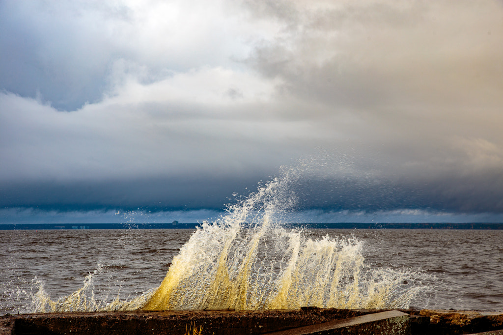 Вода в финском заливе температура. Запах моря. Холодная вода берег. Freezing weather.