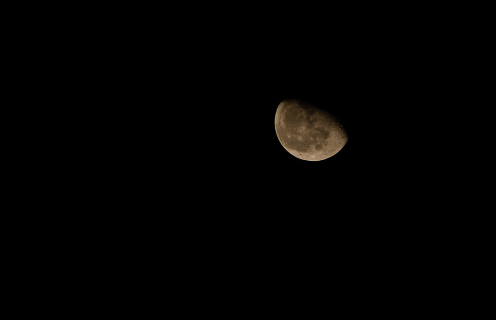 Moon by Goutam Krishnamoorthy on 500px.com