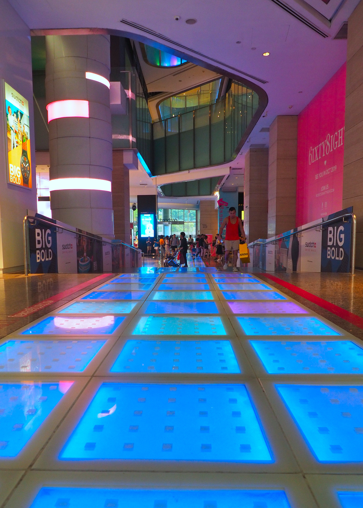 Mall, soft