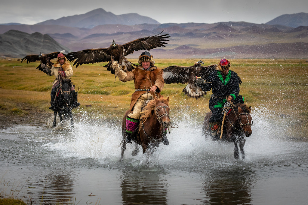 MONGOLIA, KAZAKH EAGLE HUNTERS - 20695 by Raimondo Restelli on 500px.com