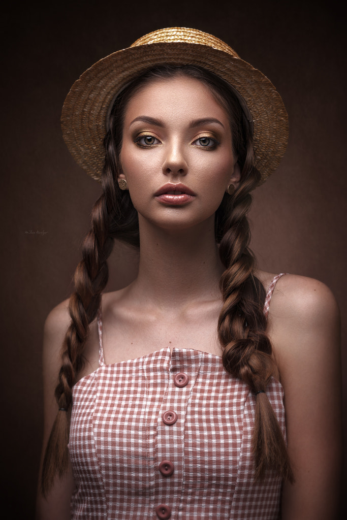 Dasha by Ivan Kovalyov on 500px.com