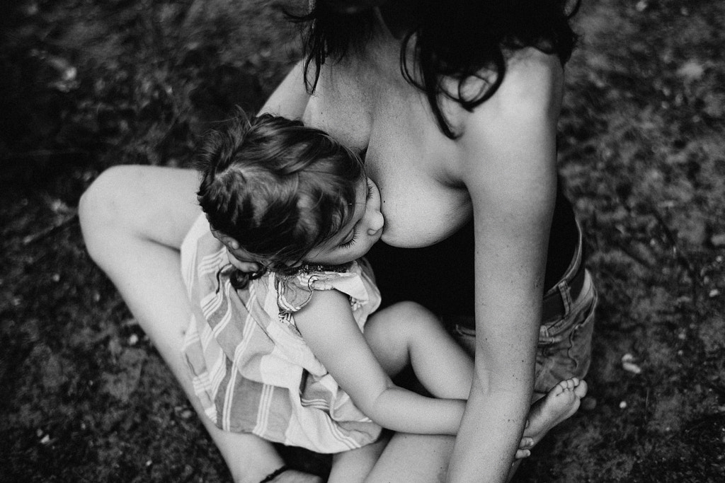 normalize breastfeeding by Marija Heinecke on 500px.com