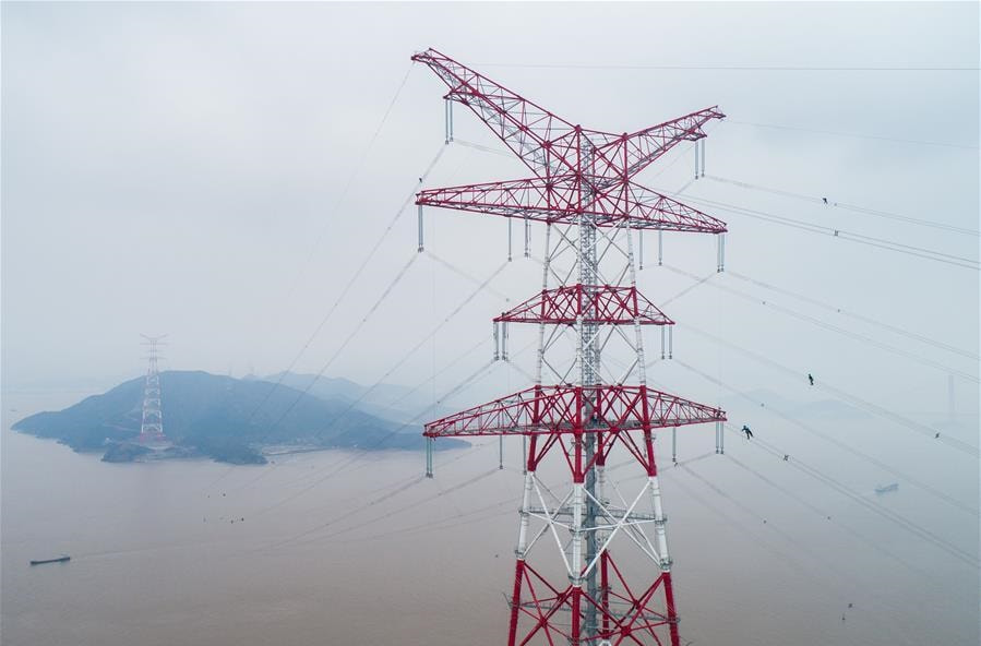 Mega Strommast,380 Meter hoch