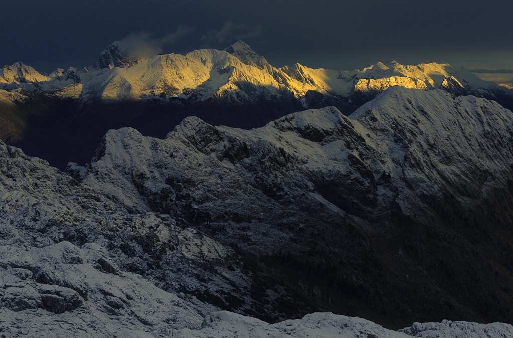 Mountains with Powder Snow by Jure Batagelj on 500px.com