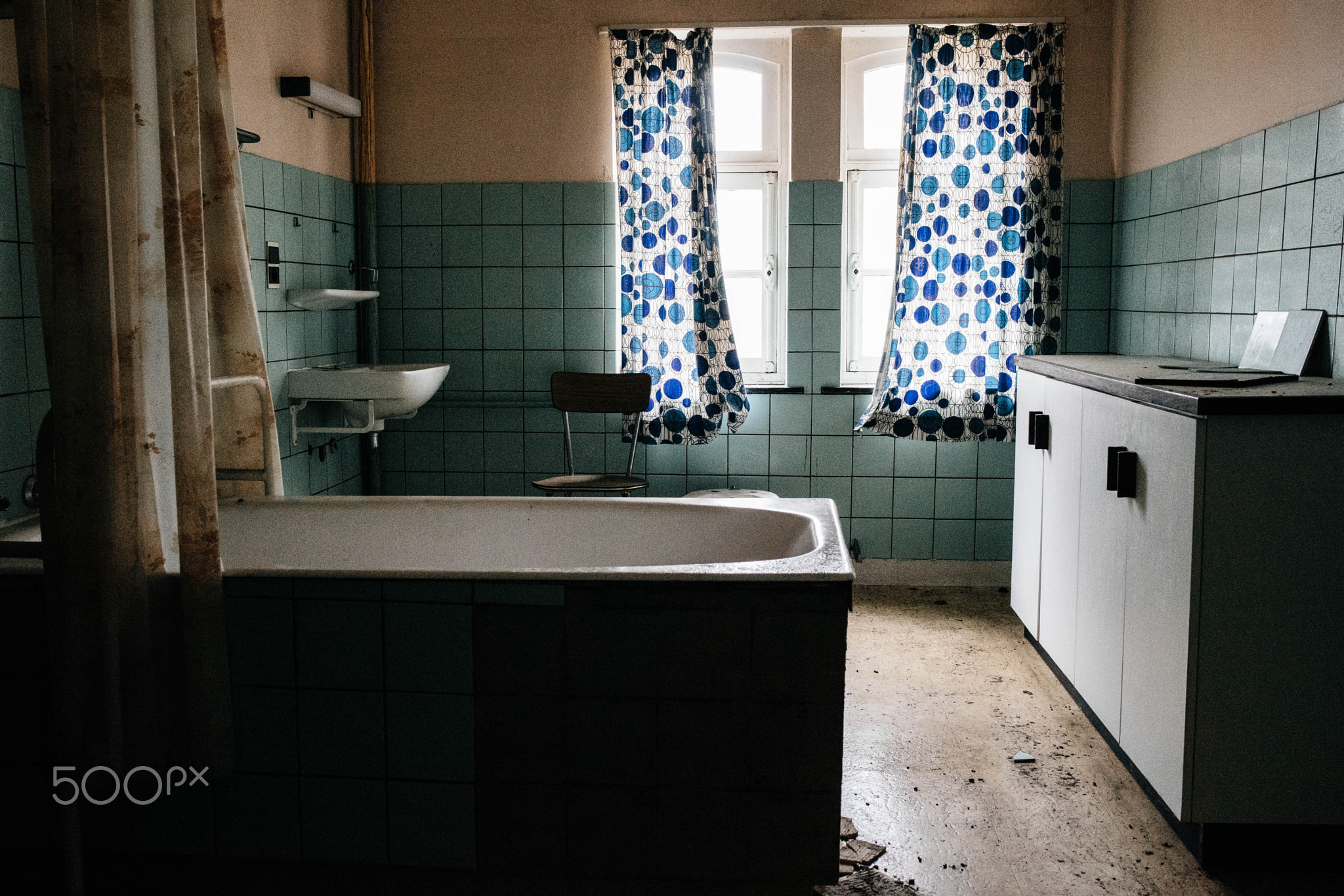 Bathroom - Abandoned Psychiatric Hospital