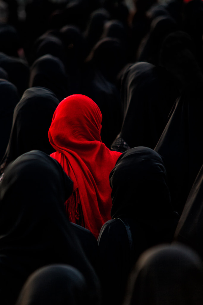 Red by Hussain Khalaf on 500px.com