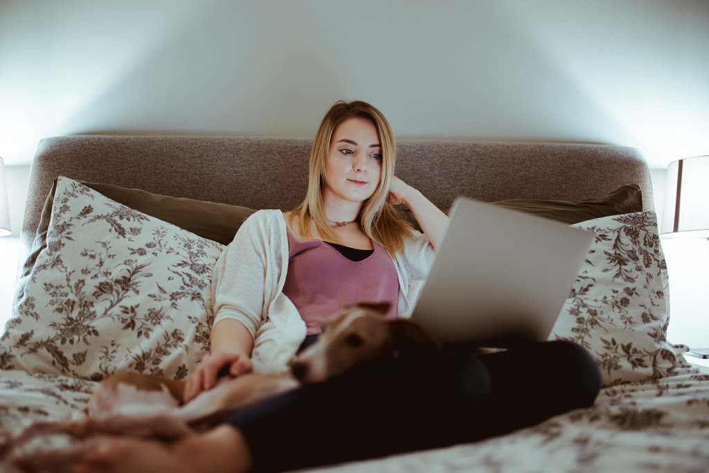 Bedroom Browsing by Marvin Herrera on 500px.com