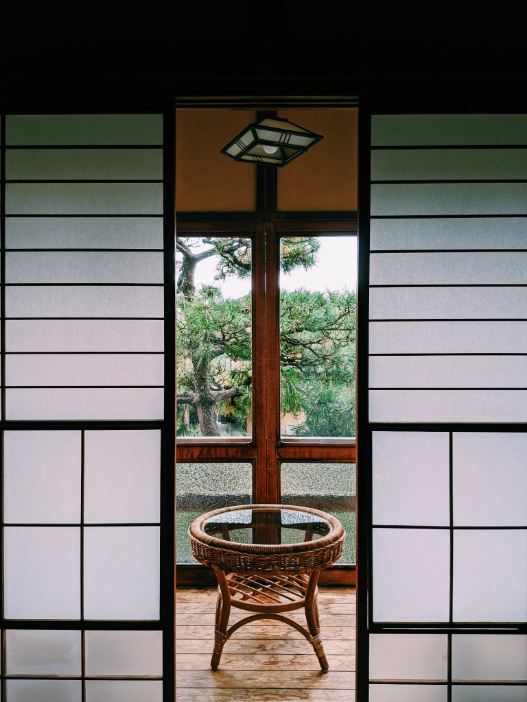 A Room in Ito by Andrew Curry on 500px.com