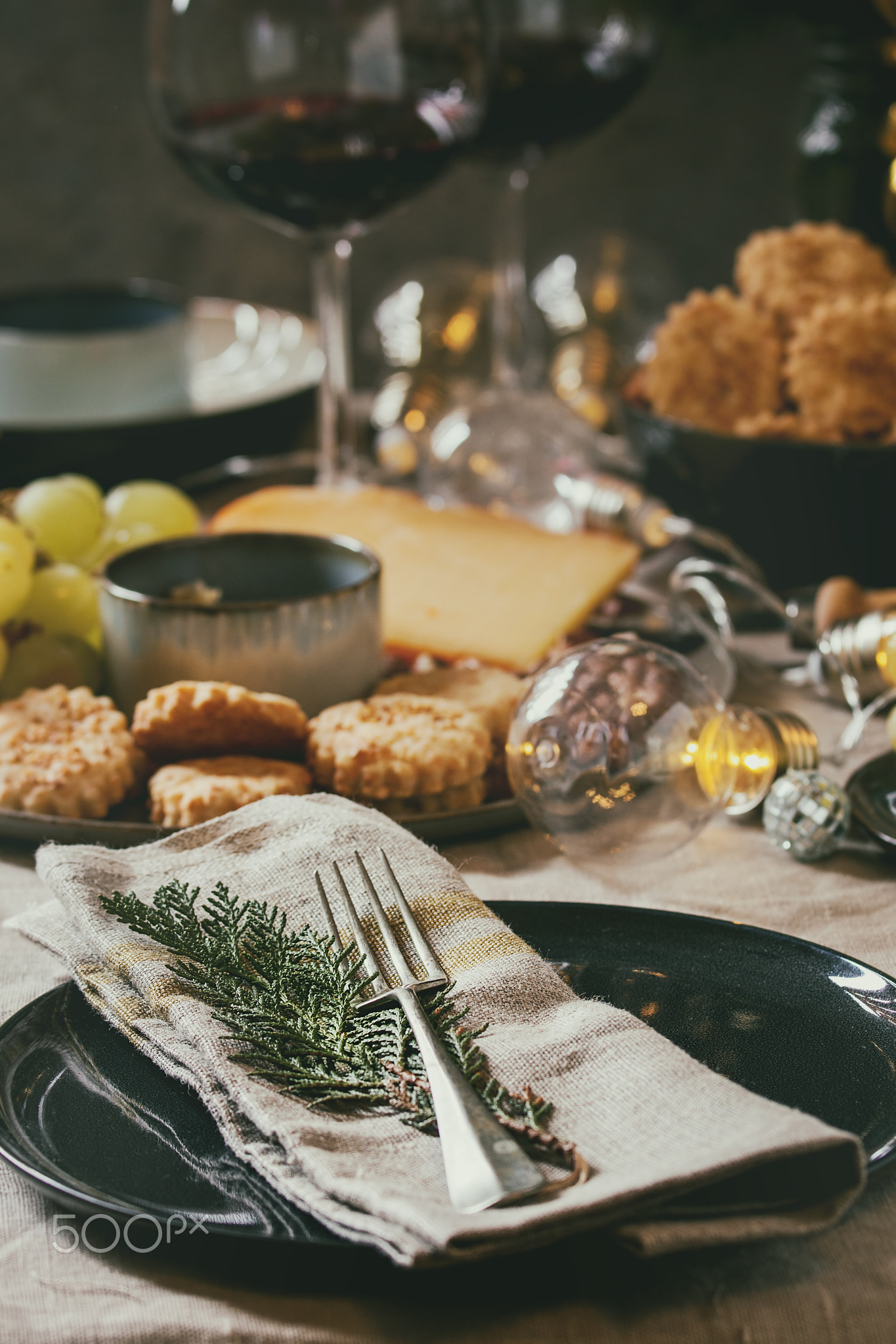Christmas dinner set table