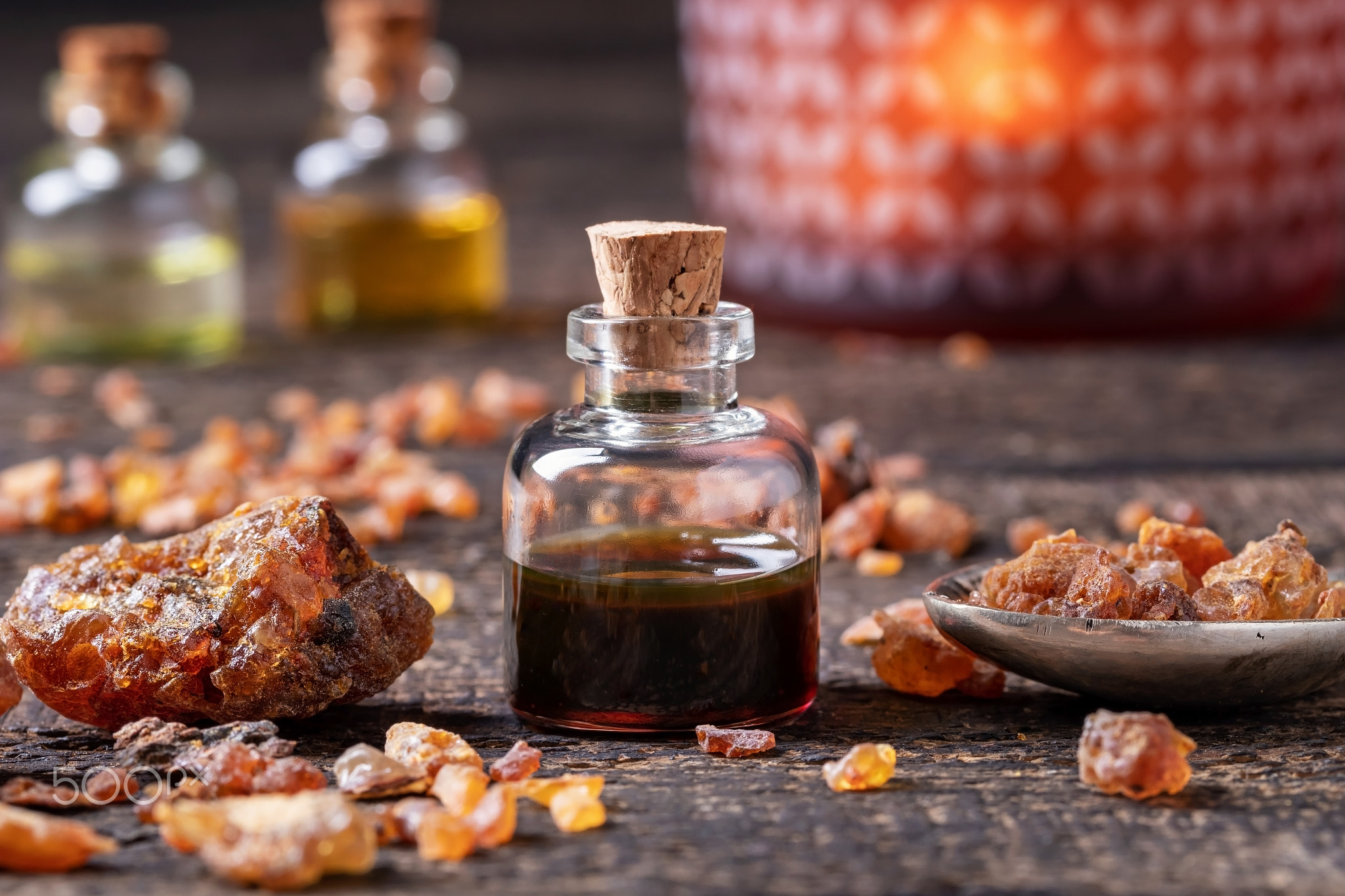 Myrrh essential oil with myrrh resin