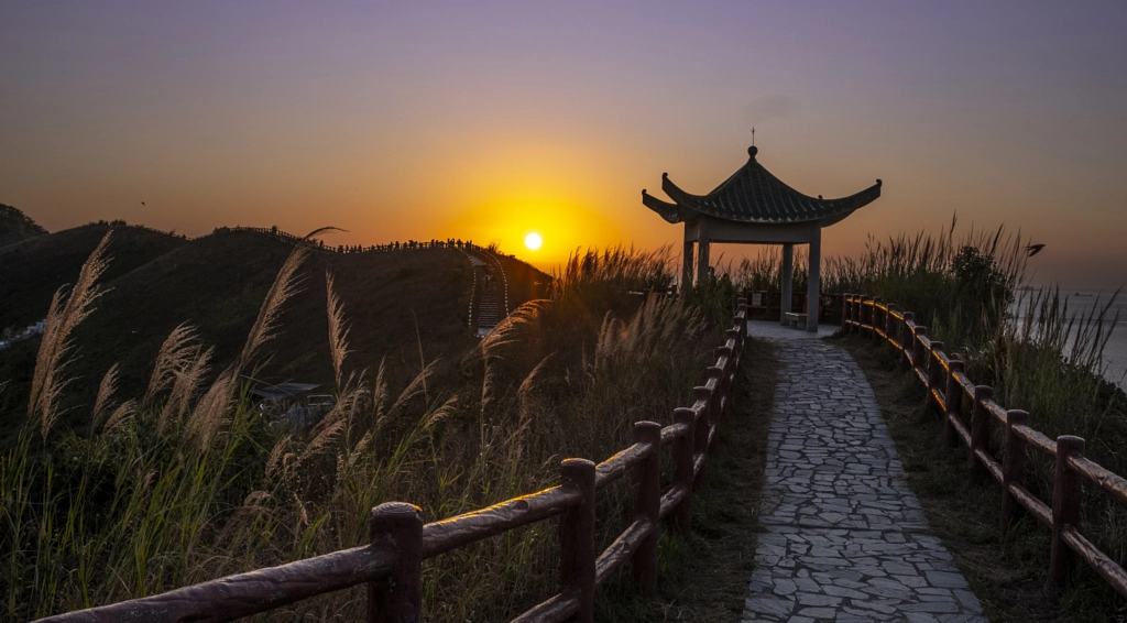 Fu Shan Sunset @ Tai O by Kelvin Cheung on 500px.com