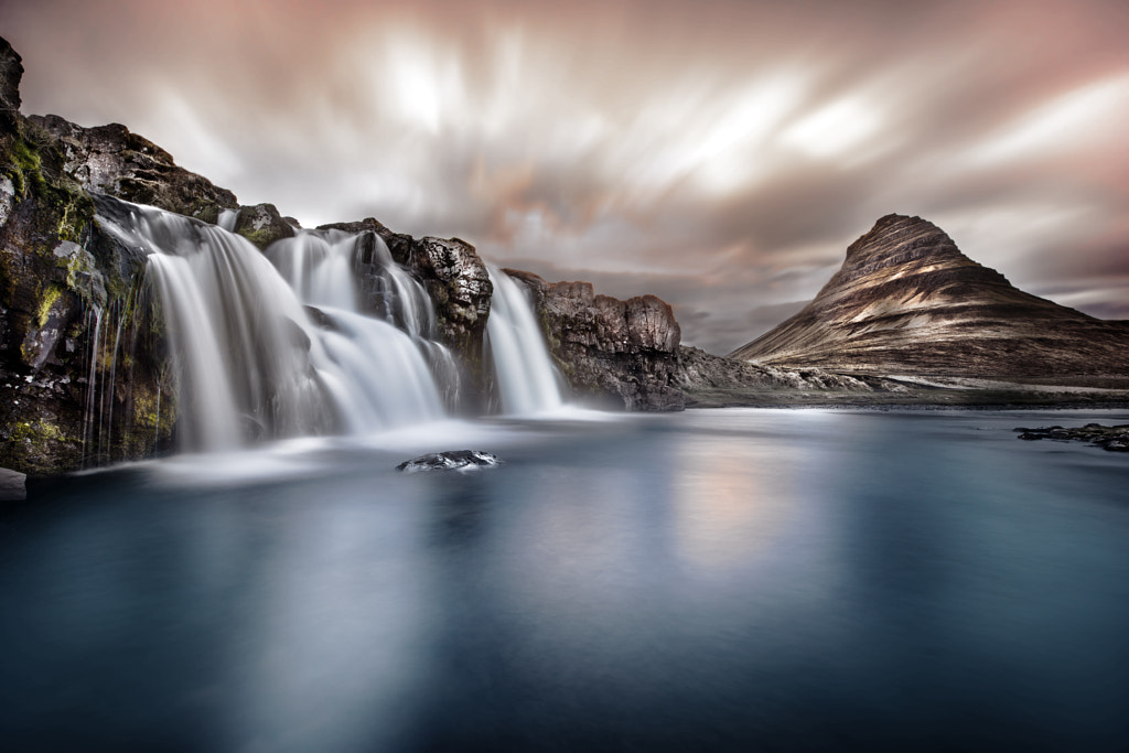 Kirkjufellsfoss in the evening by Robert Didierjean on 500px.com