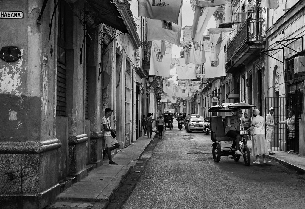 Havana Street with Banners by Rick Halpern on 500px.com