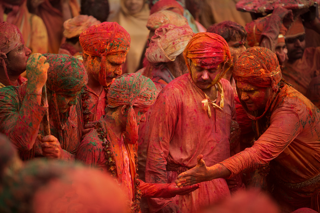 Holi-Welcome young generation by Manish Ray on 500px.com