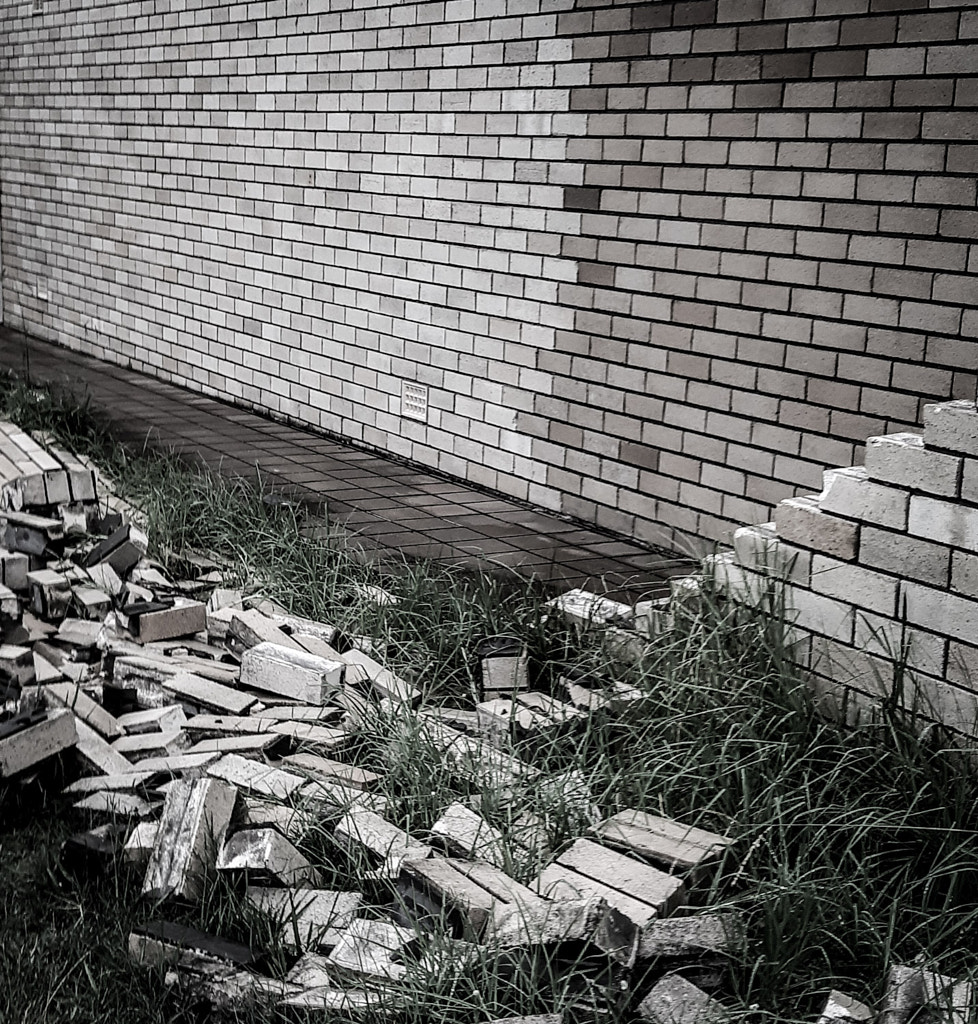Outside The Wall by Justin B. on 500px.com