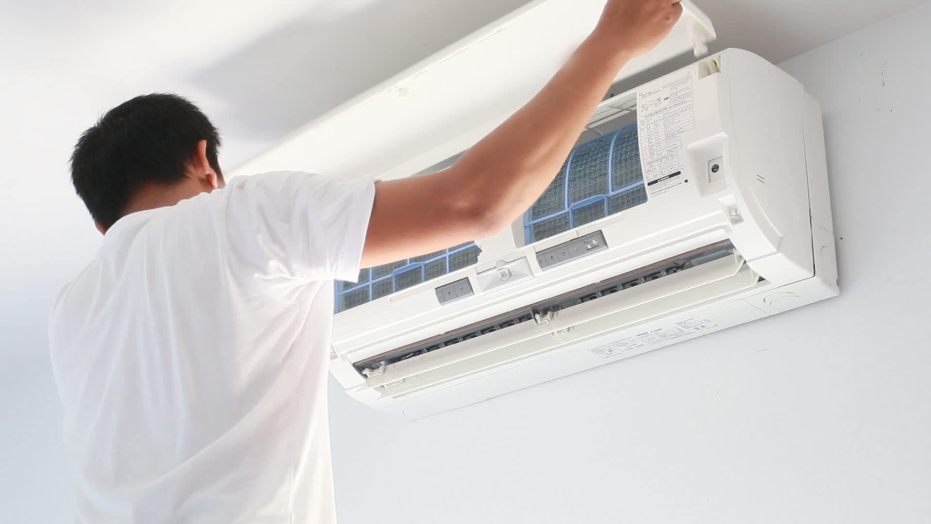 Aircon Maintenance in Singapore