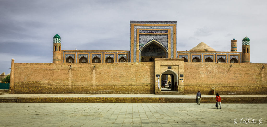Mohammed Rakhim Khan Madrassah by Guillermo Rejón Gómez on 500px.com