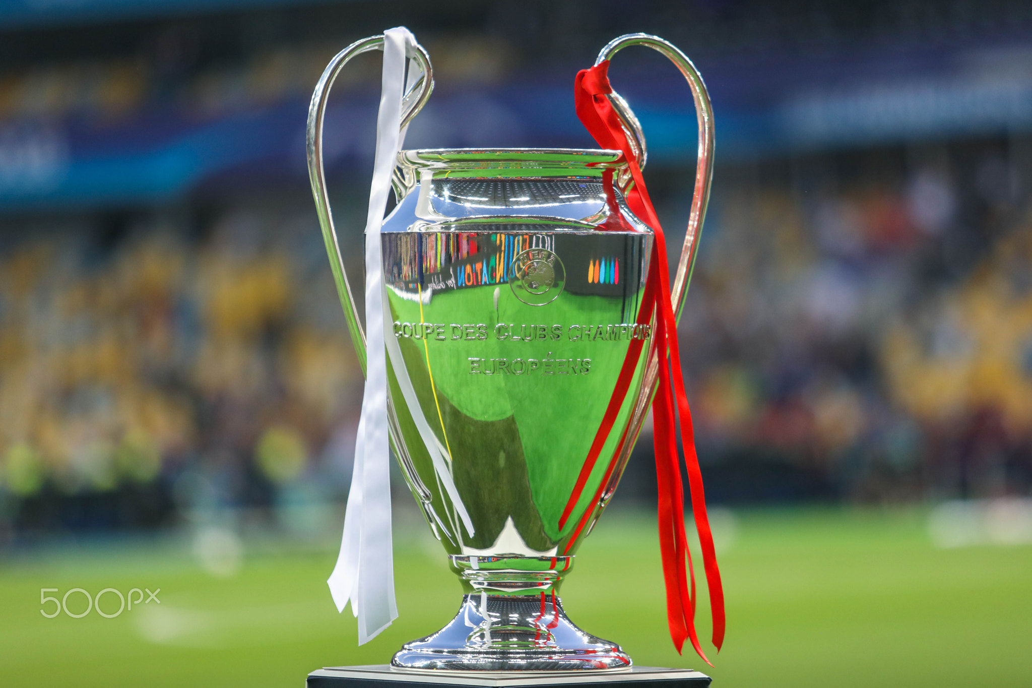 Official trophy UEFA Champions League