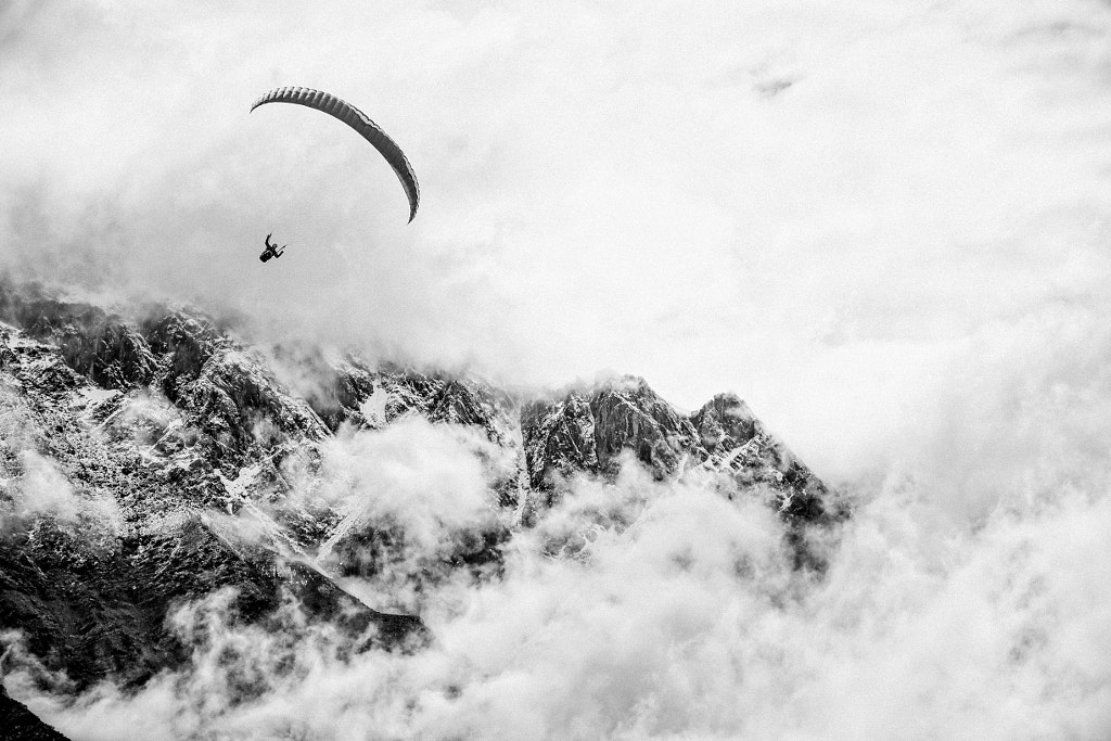 Fly by Nathan Hervieux on 500px.com