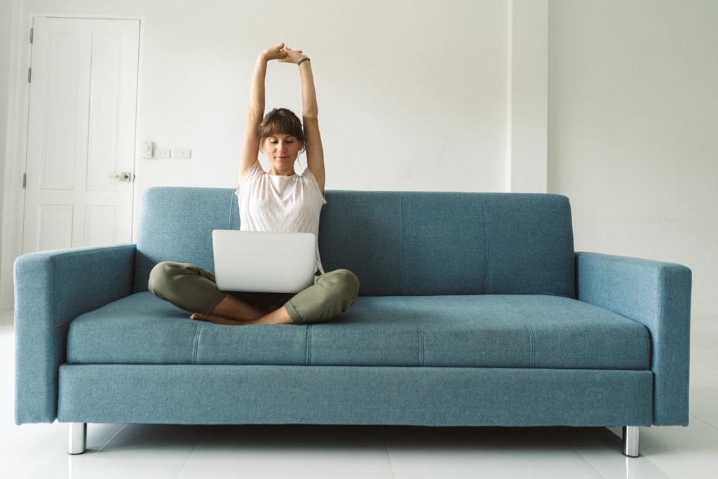 Woman working from home by Oleksandr Boiko on 500px.com