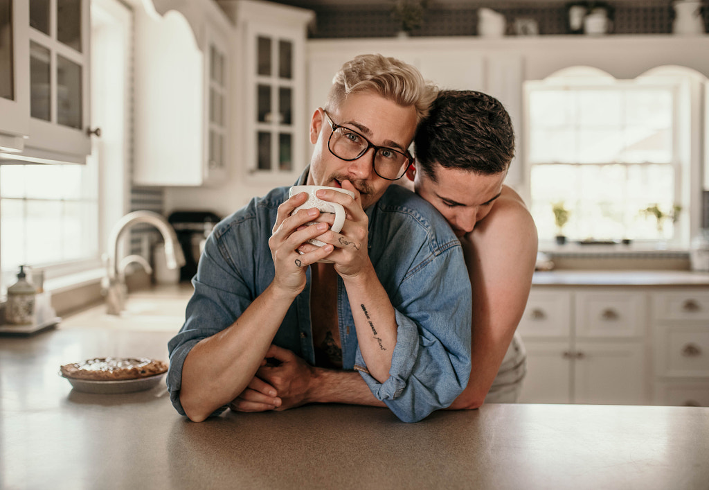 Two American Caucasian LGBTQ+ Men in cottage kitchen by Kyle Kuhlman on 500px.com