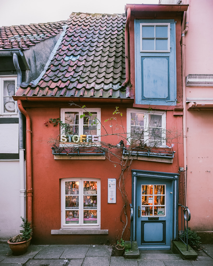 Kleines 'Hexenhaus' in Bremen. by Thomas Christians on 500px.com