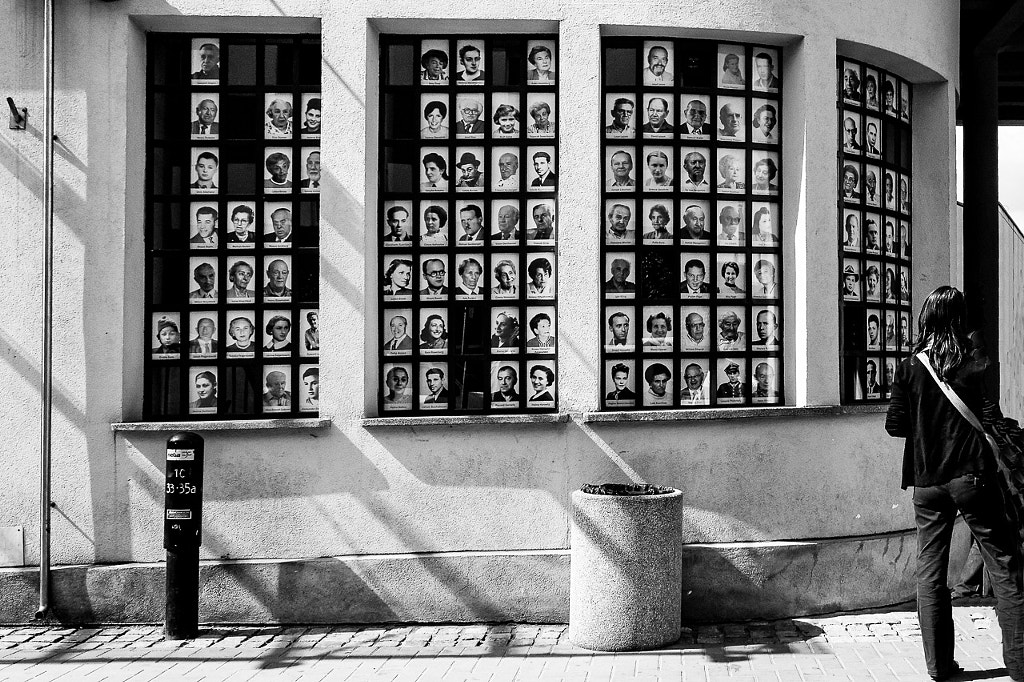 Regard sur l'Histoire by Brigitte Schweighoffer on 500px.com