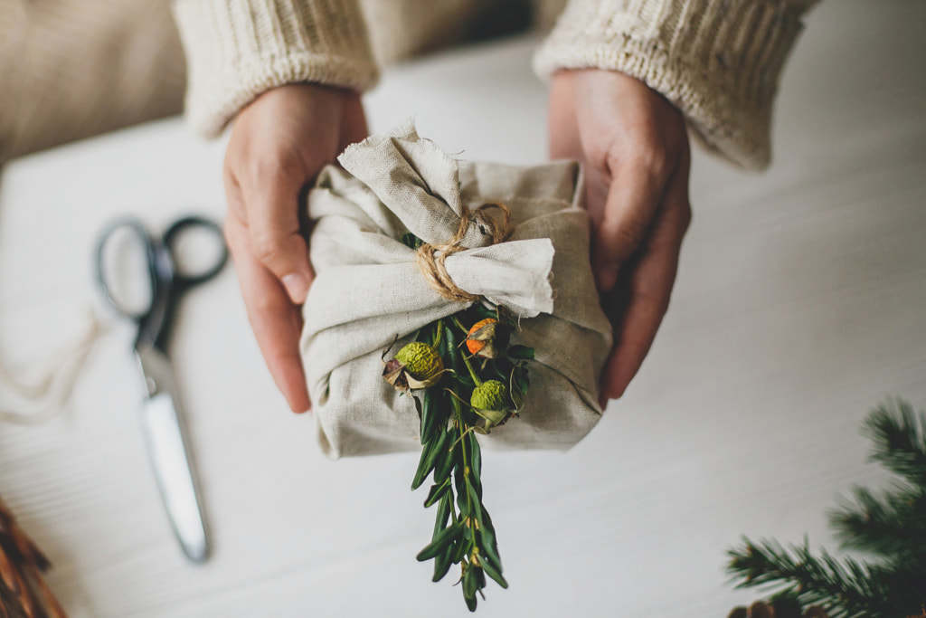 Zero waste Christmas gift by Bogdan Sonjachnyj on 500px.com