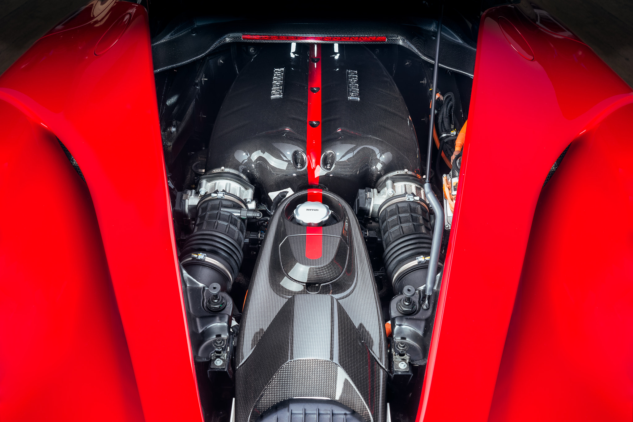 LaFerrari engine