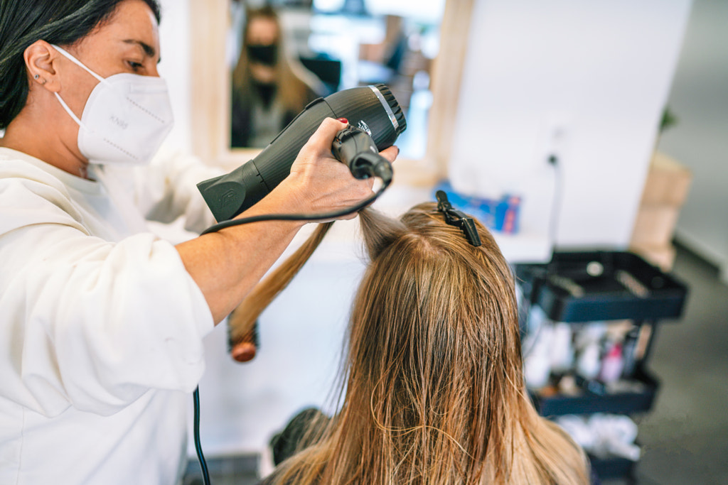 hairdressers ,haircut ,hairstyle time by All Nea on 500px.com