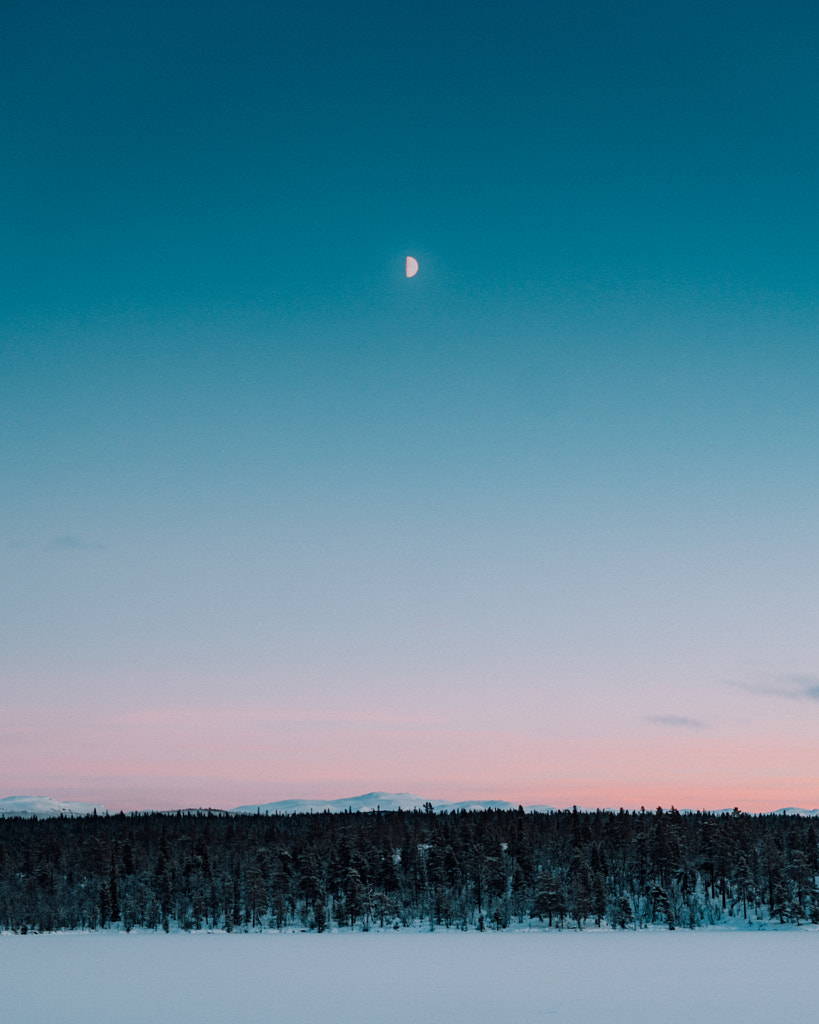 Moon during blue hour by Brynjar Tvedt on 500px.com