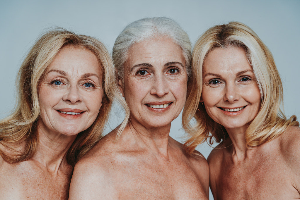 Beautiful senior women posing on a beauty photo session. by Cristian Negroni on 500px.com