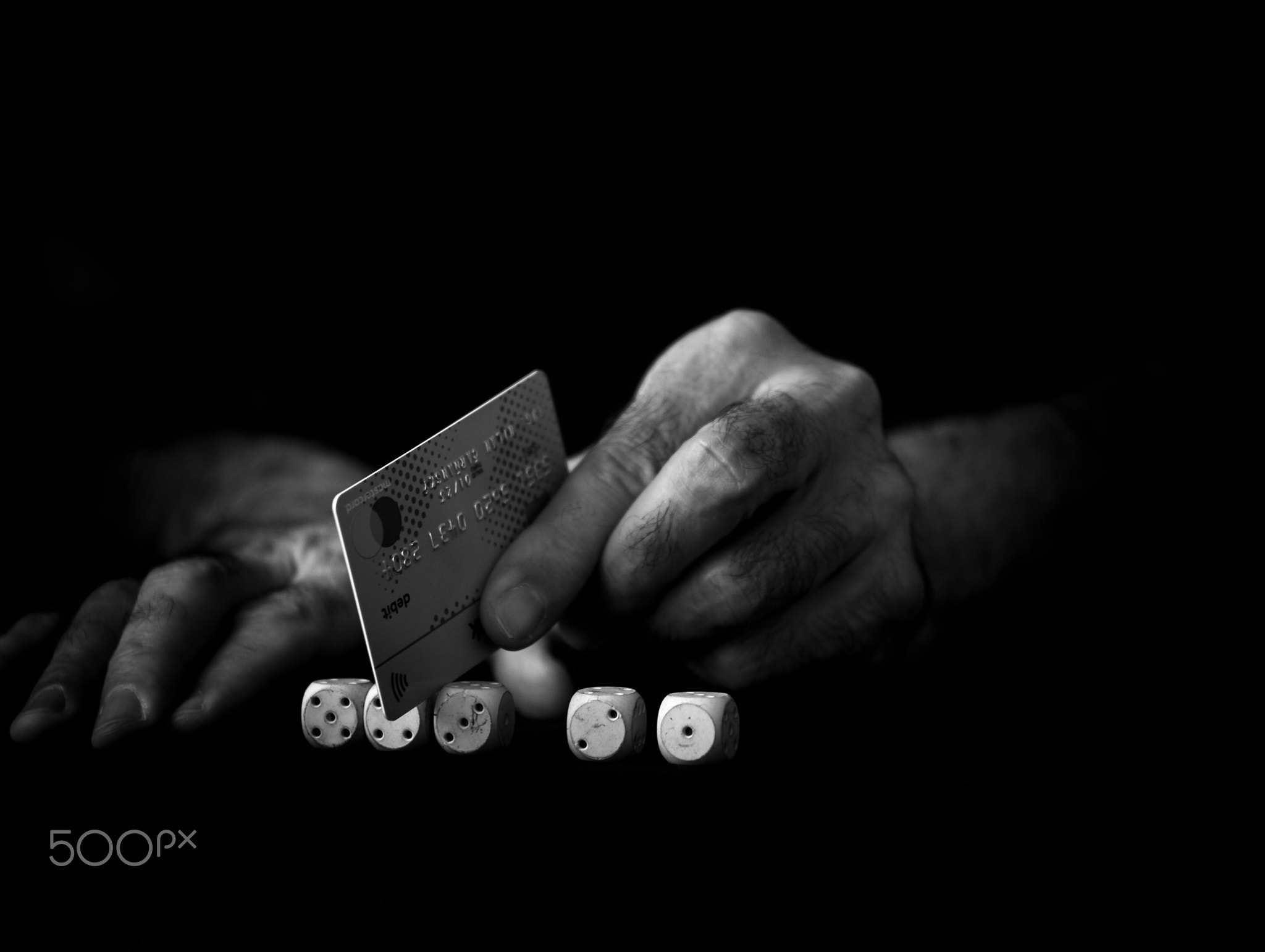 It distributes the win