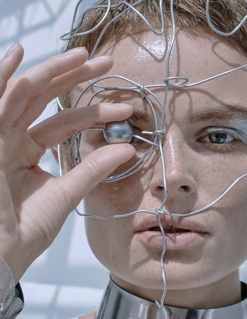 Paranoid Android  by Liliya Bondarenko on 500px.com