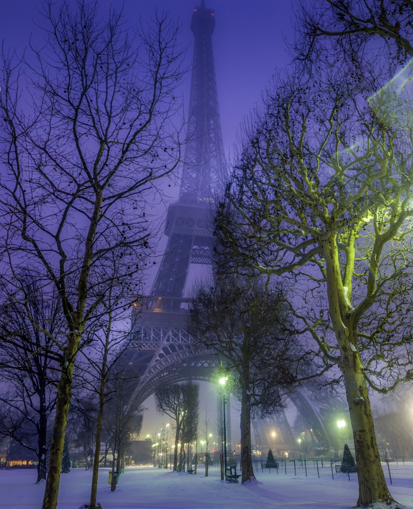 Another snowy day in Paris by Serge Ramelli on 500px.com