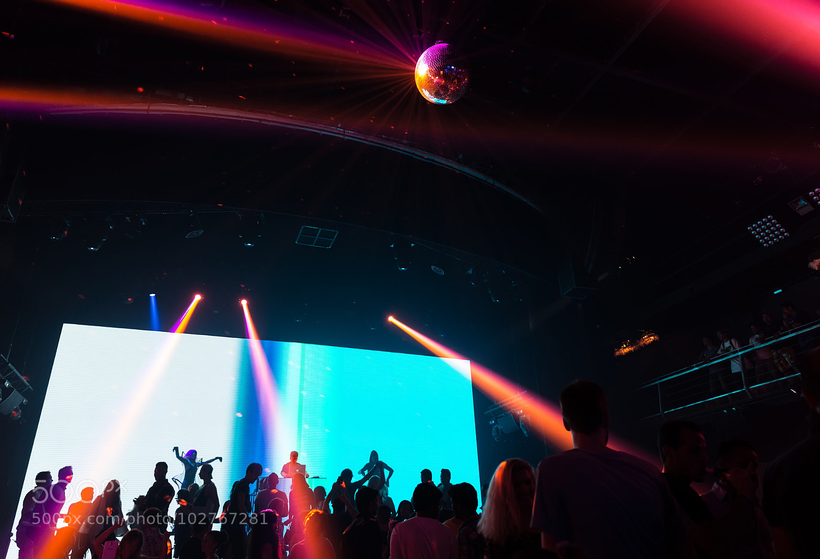 Nikon D610 sample photo. People dancing in club photography