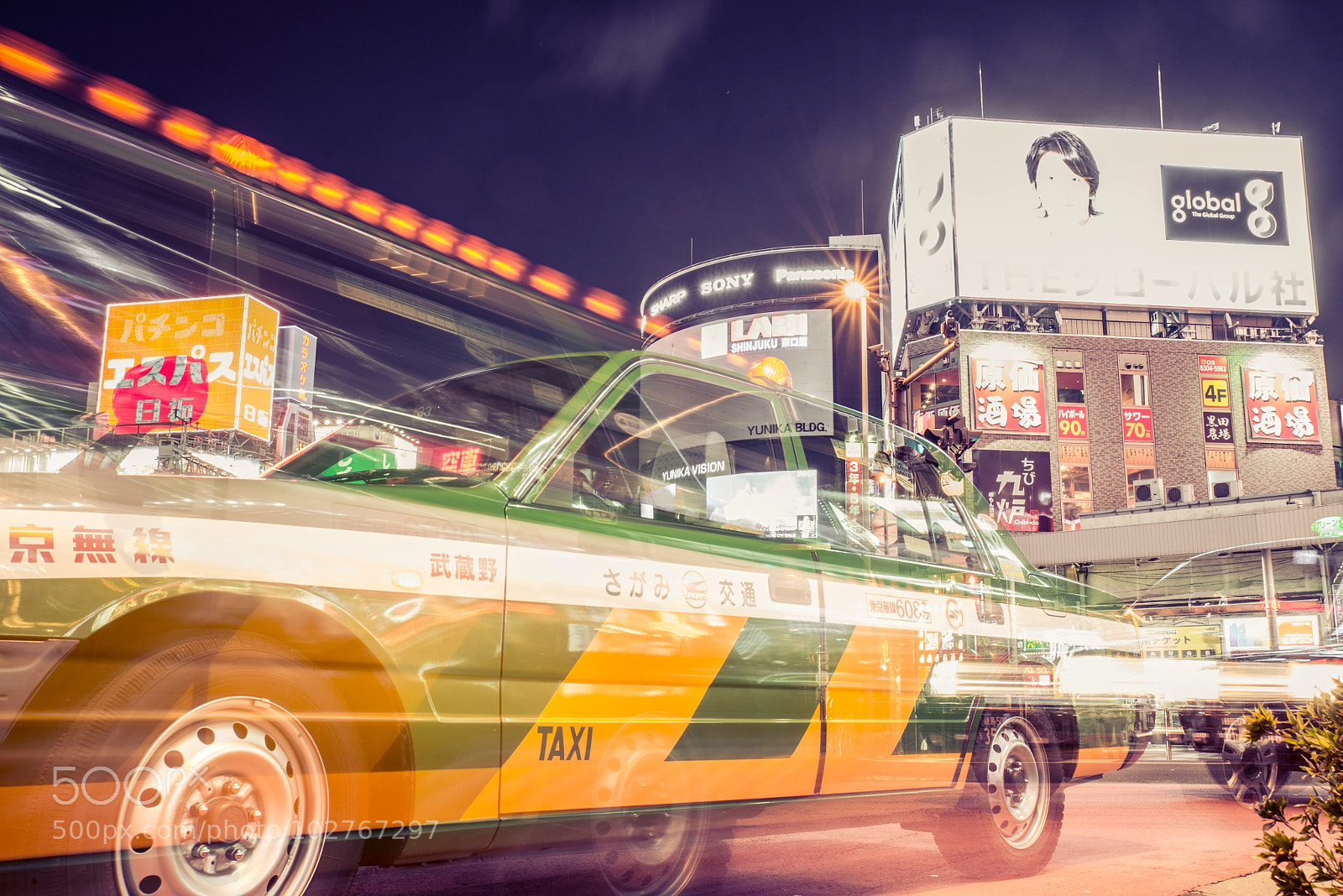 Nikon D610 sample photo. Taxi in shinjuku,tokyo photography