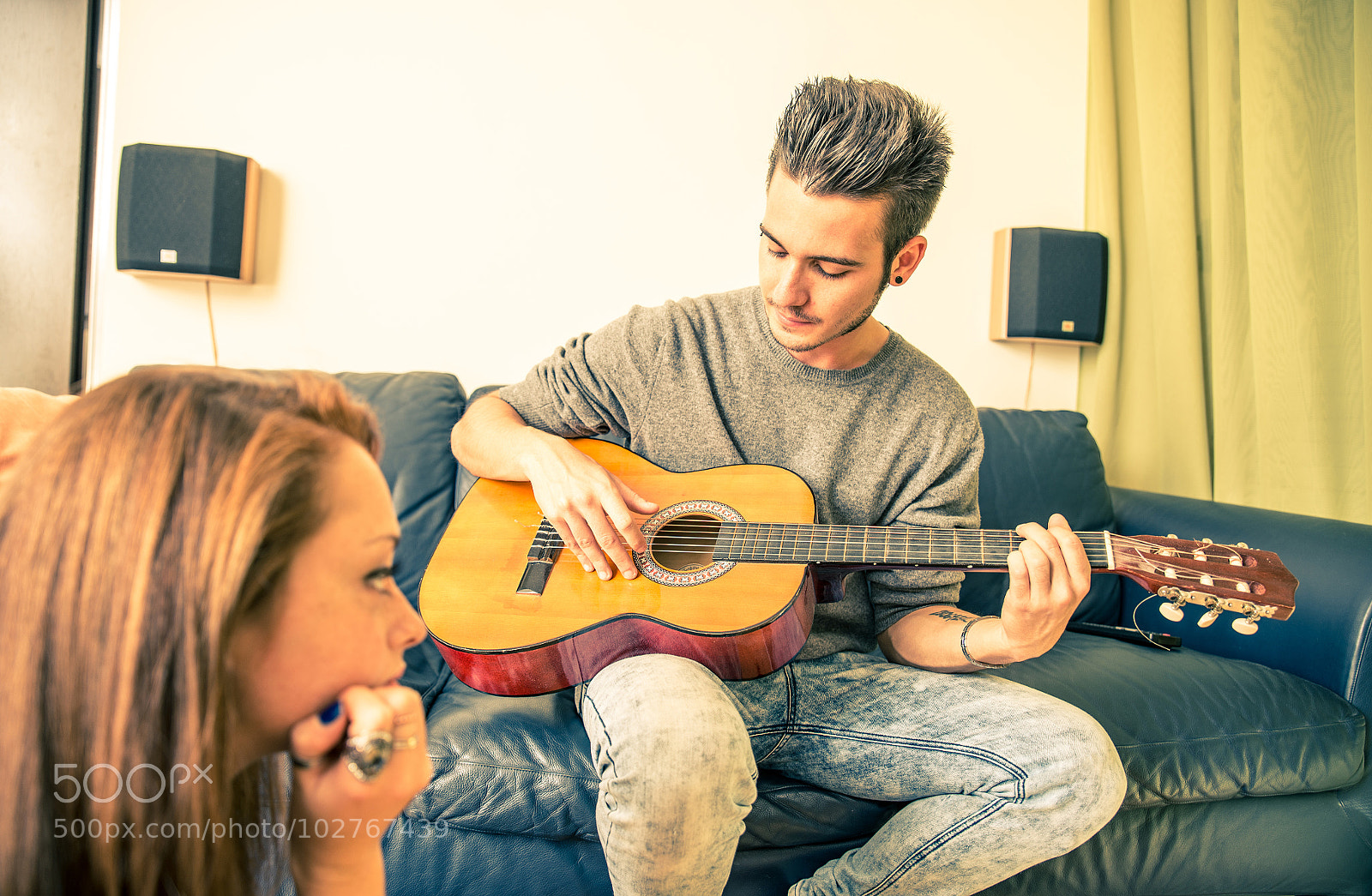 Nikon D610 sample photo. Couple sing and play photography