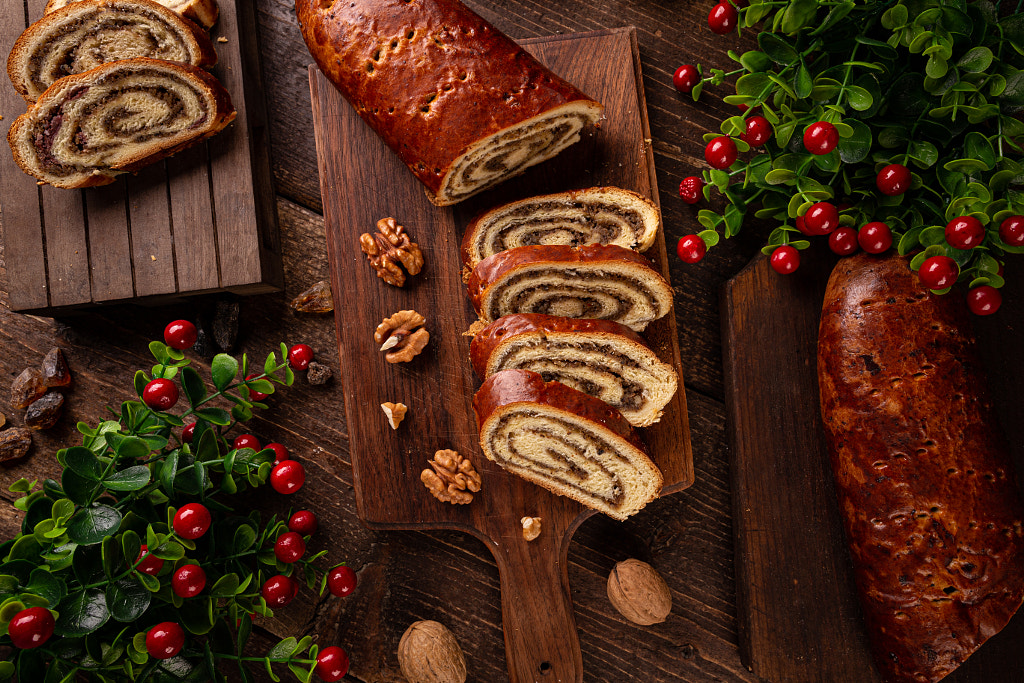 Traditional Hungarian folk cake by Cseh Ioan on 500px.com