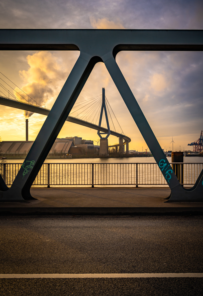 Köhlbrandbrücke Hamburg by Robert Pietsch on 500px.com