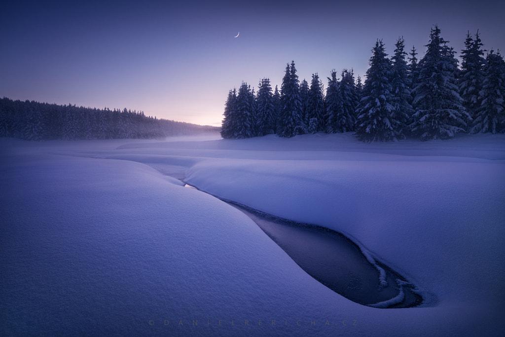 Frosty evening... by Daniel ?e?icha on 500px.com