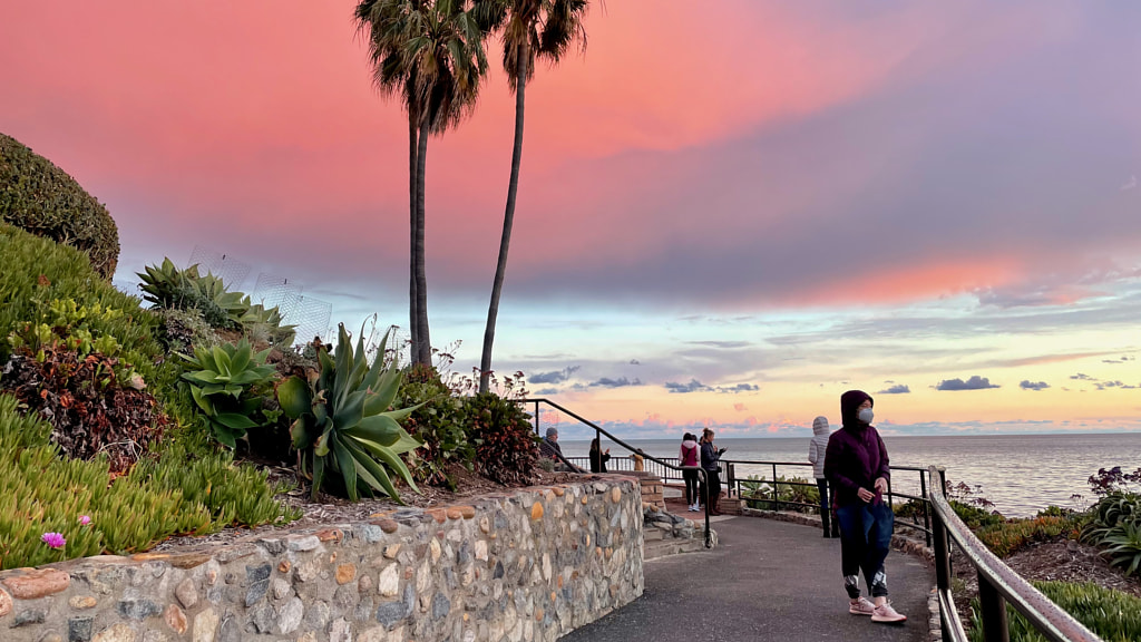 Pink cloud in the west during a sunset at Laguna Beach